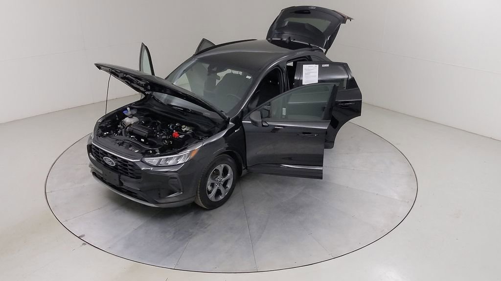 Certified 2024 Ford Escape ST-Line w/ Cold Weather Package FWD image 56