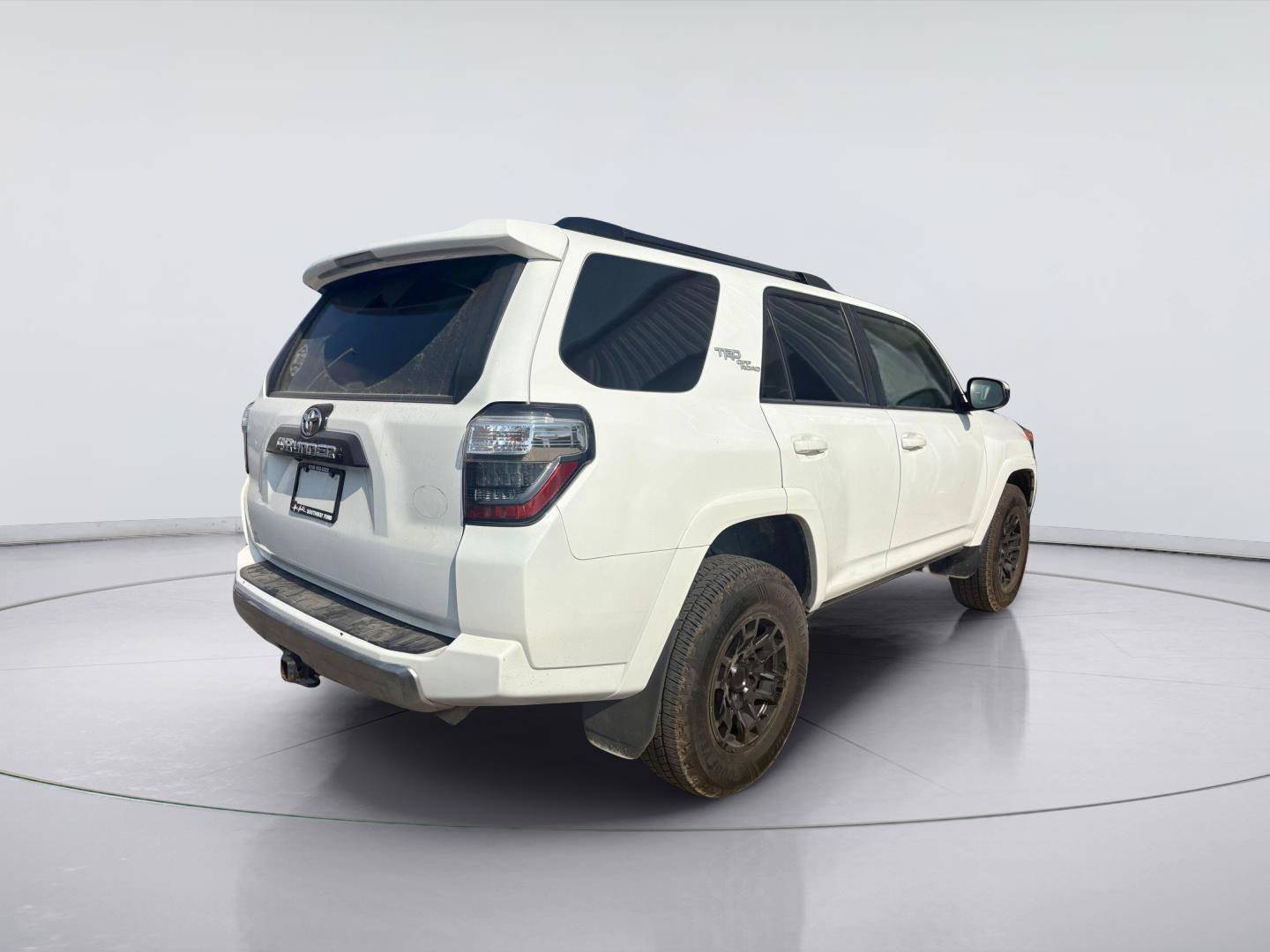 Used 2023 Toyota 4Runner TRD Off-Road AWD/4WD image 3