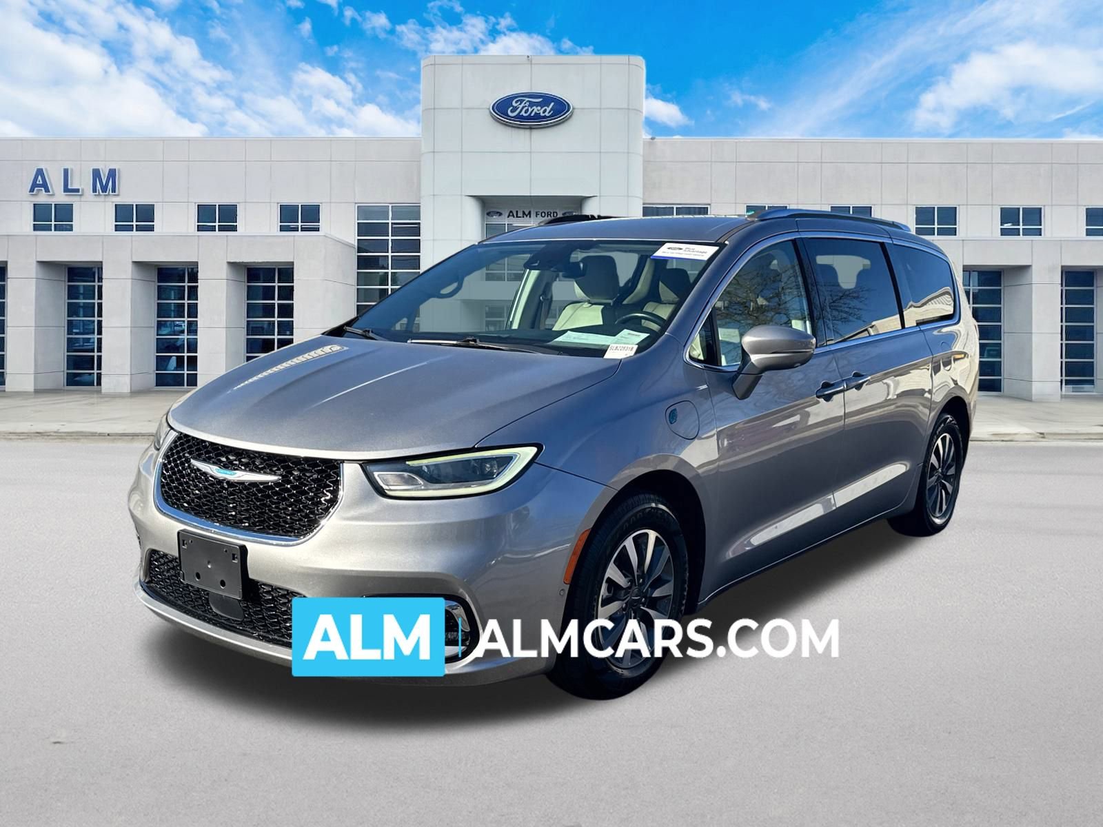 Used 2021 Chrysler Pacifica Touring-L