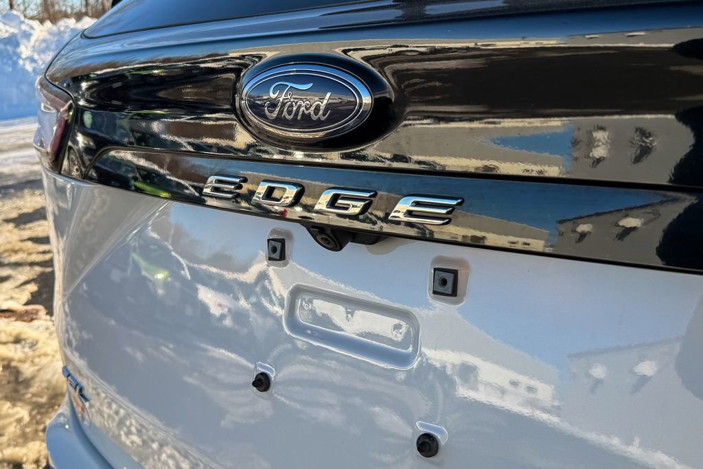 Certified 2022 Ford Edge SEL w/ Convenience Package image 16