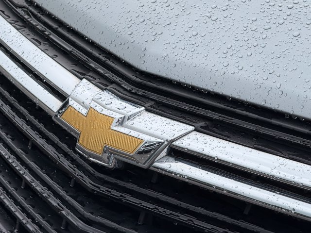 Used 2024 Chevrolet Equinox LT w/ LPO, Floor Liner Package FWD image 24