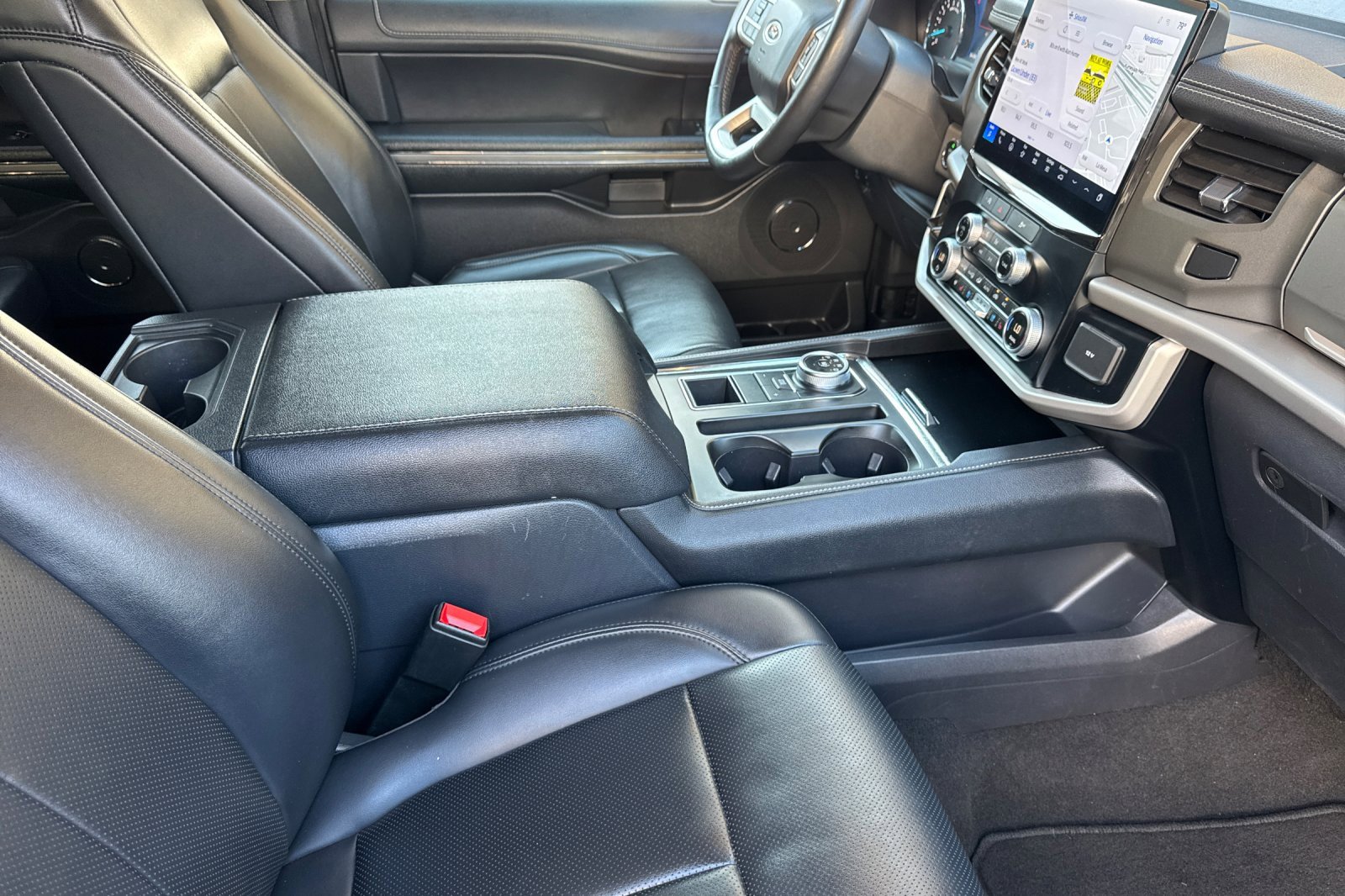 Certified 2024 Ford Expedition Max XLT image 16