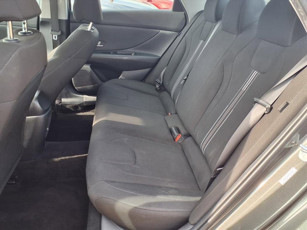 Used 2024 Hyundai Elantra SEL image 29