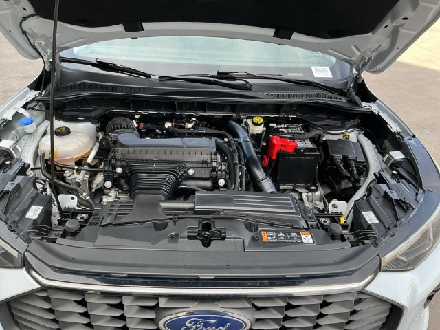 Certified 2025 Ford Escape Platinum AWD/4WD image 24