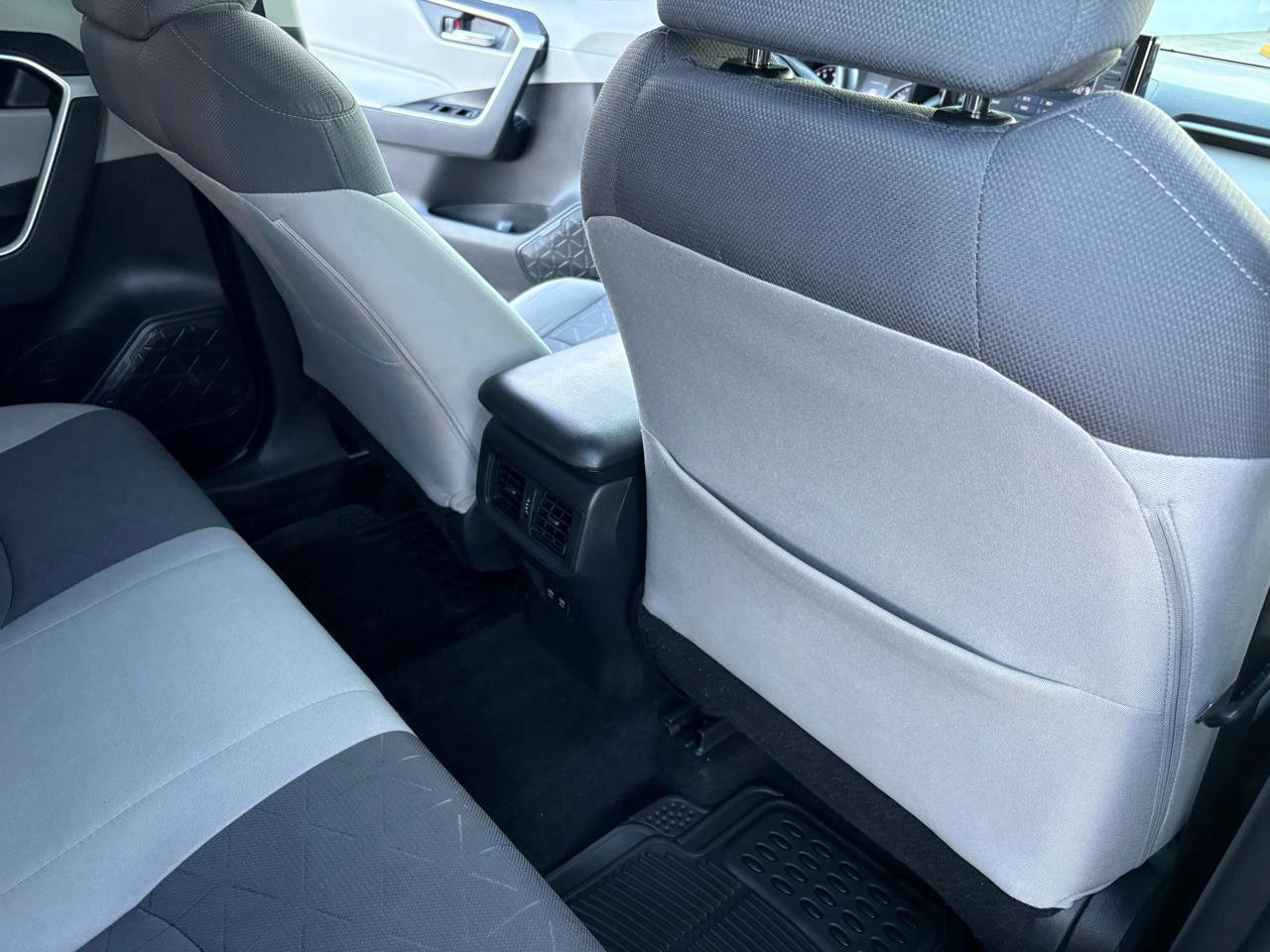 Used 2021 Toyota RAV4 XLE FWD image 46