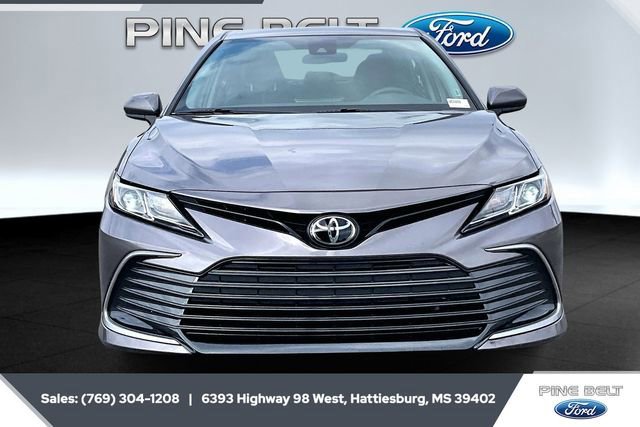 Used 2024 Toyota Camry LE image 6