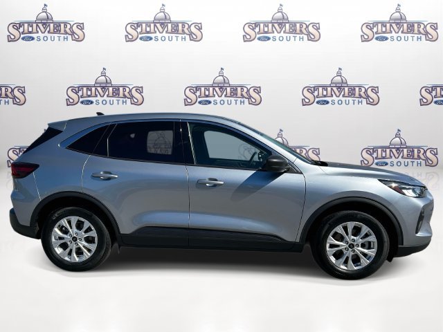 Certified 2023 Ford Escape Active w/ Tech Pack #1 FWD image 2