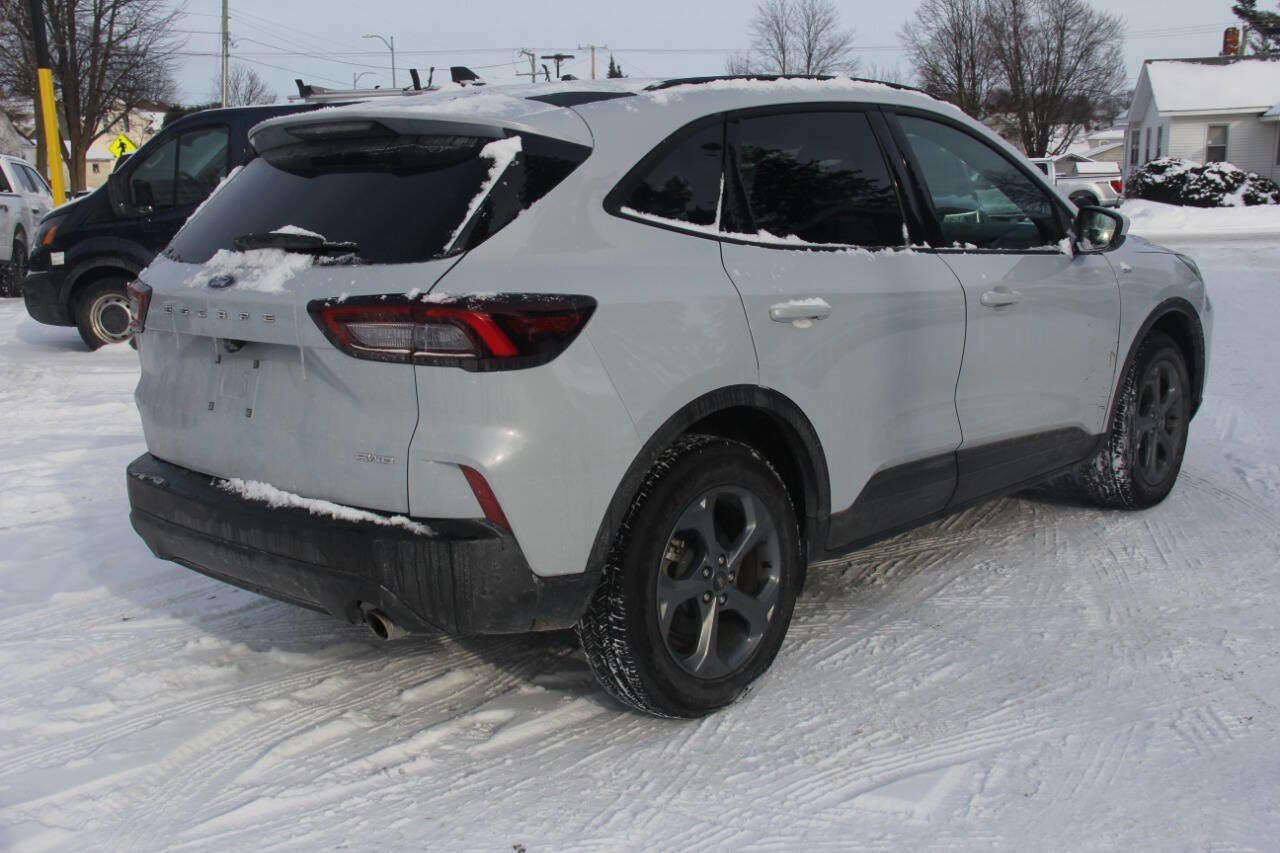 Certified 2025 Ford Escape ST-Line Select image 5