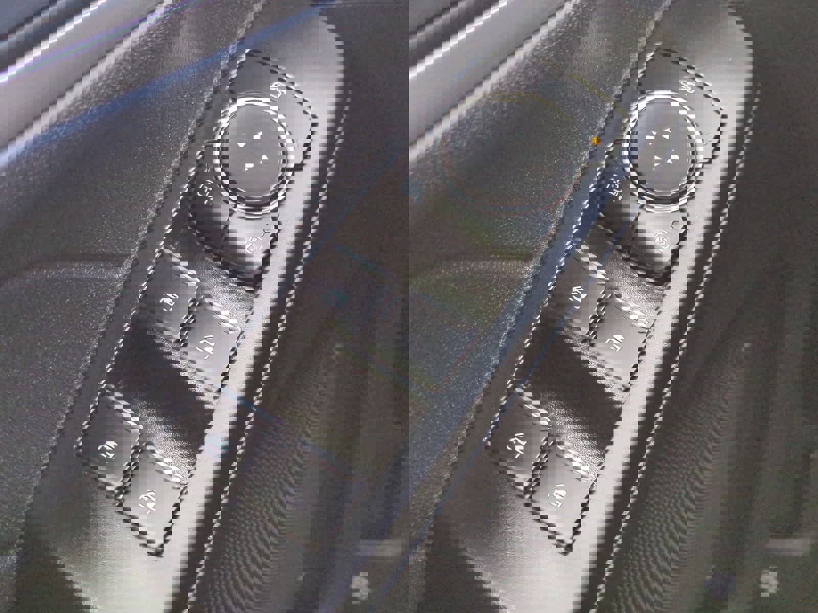 Certified 2022 Ford Escape SEL image 29