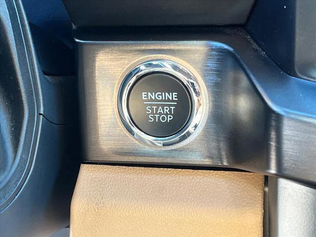 Certified 2023 Ford F350 Lariat w/ Chrome Package image 9