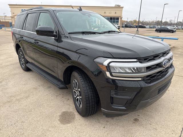 Certified 2024 Ford Expedition XLT image 17