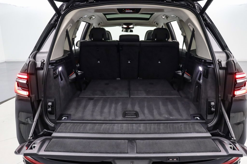 Used 2024 BMW X7 xDrive40i w/ Premium Package image 29
