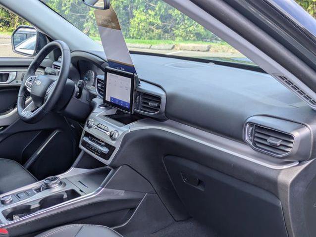 Certified 2023 Ford Explorer XLT w/ Equipment Group 202A image 38