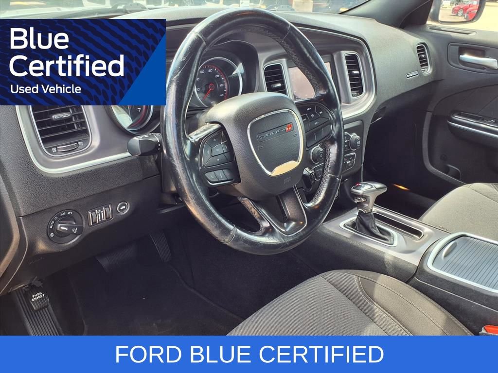 Used 2021 Dodge Charger SXT w/ Driver Convenience Group RWD image 11