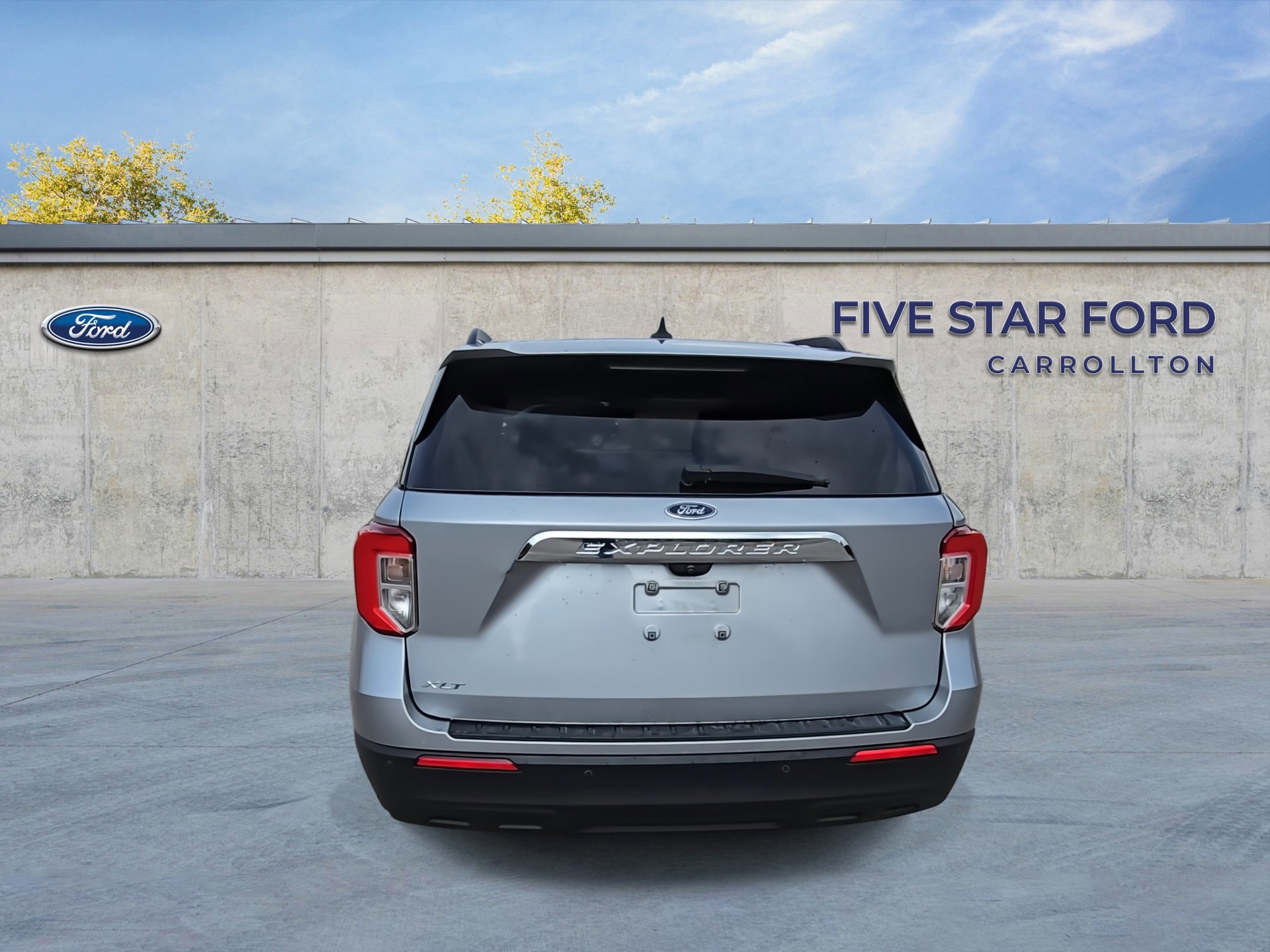 Certified 2022 Ford Explorer XLT image 4