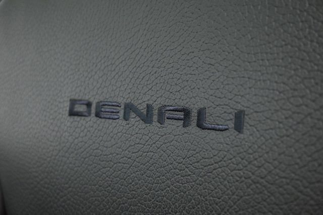 Used 2023 GMC Sierra 1500 Denali w/ Denali Reserve Package AWD/4WD image 15