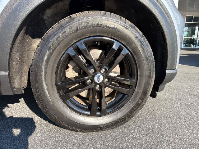 Certified 2024 Ford Explorer XLT AWD/4WD image 5