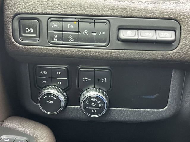 Used 2021 GMC Yukon XL Denali image 24