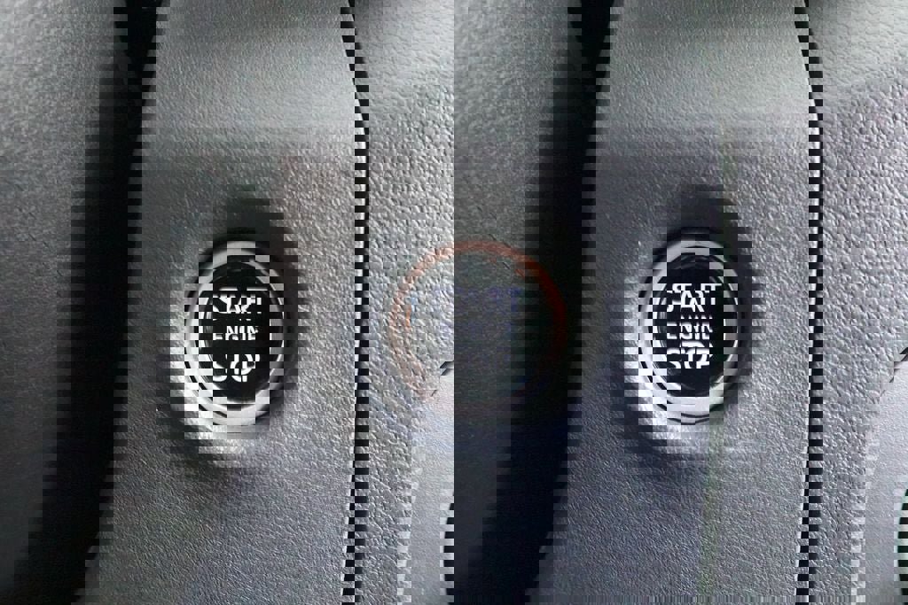 Used 2023 Nissan Frontier PRO-4X w/ Pro Convenience Package image 22