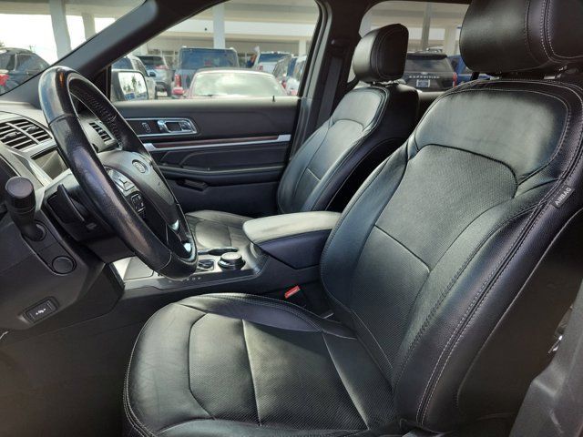 Certified 2017 Ford Explorer Limited w/ Equipment Group 301A image 25