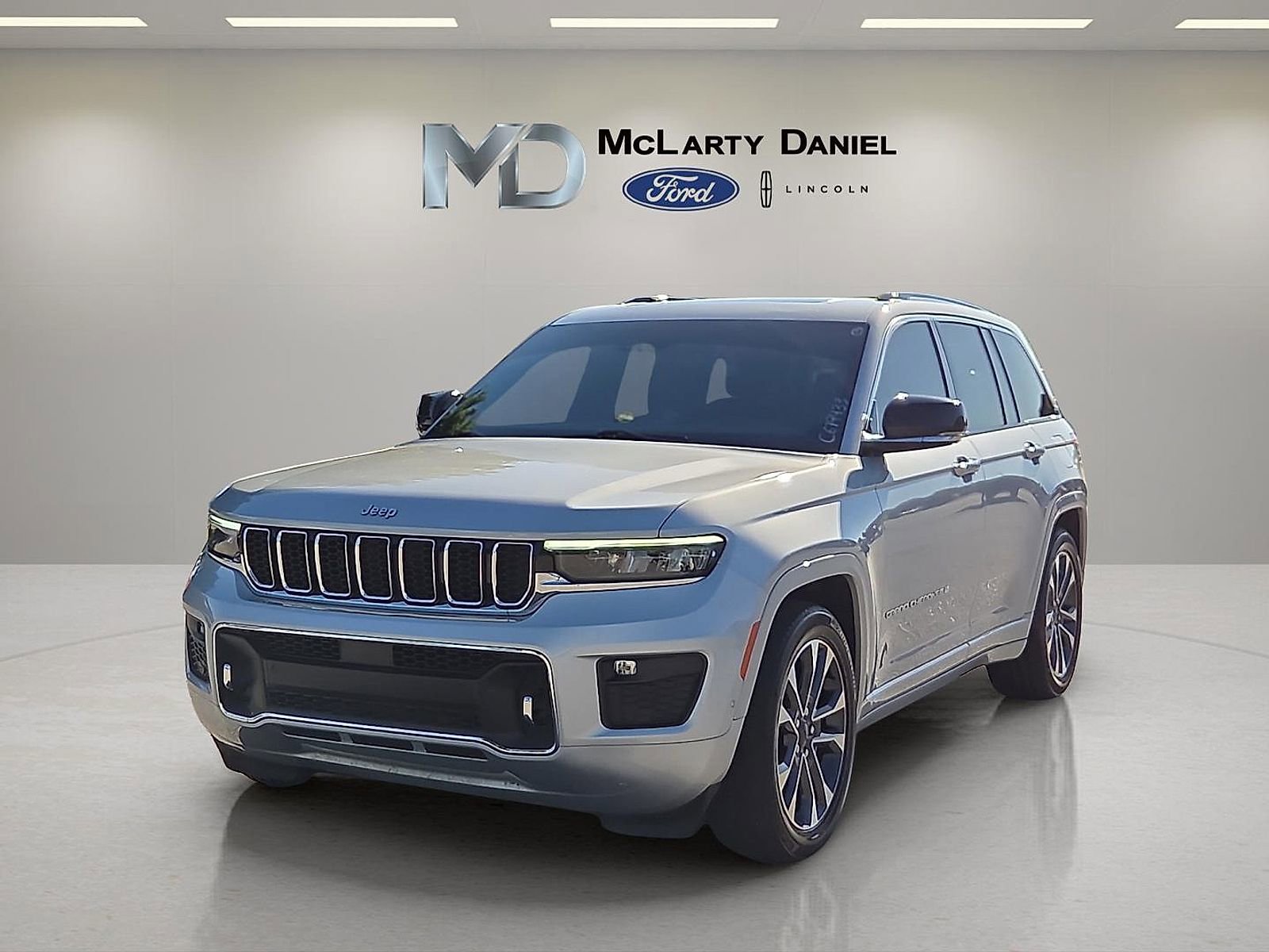 Used 2024 Jeep Grand Cherokee Overland w/ Luxury Tech Group IV AWD/4WD video 2