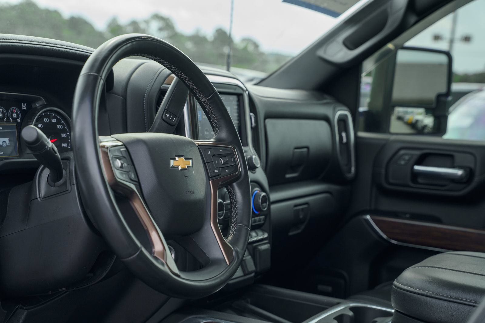 Used 2023 Chevrolet Silverado 2500 High Country AWD/4WD image 21