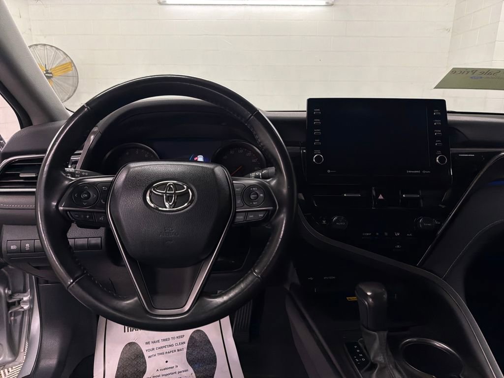 Used 2024 Toyota Camry XSE image 8