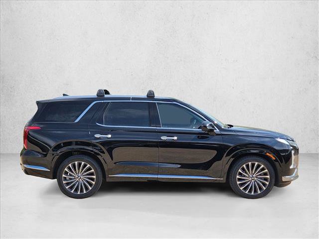 Used 2023 Hyundai Palisade Calligraphy FWD image 4