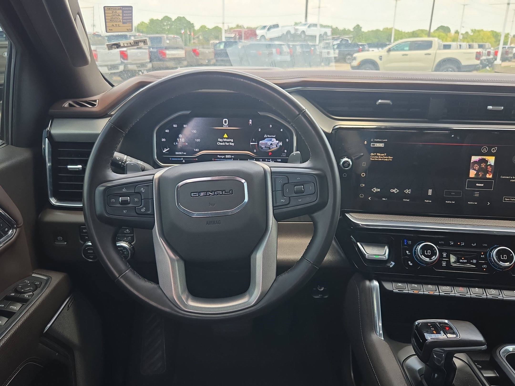 Used 2024 GMC Sierra 1500 Denali w/ Denali Reserve Package AWD/4WD image 29