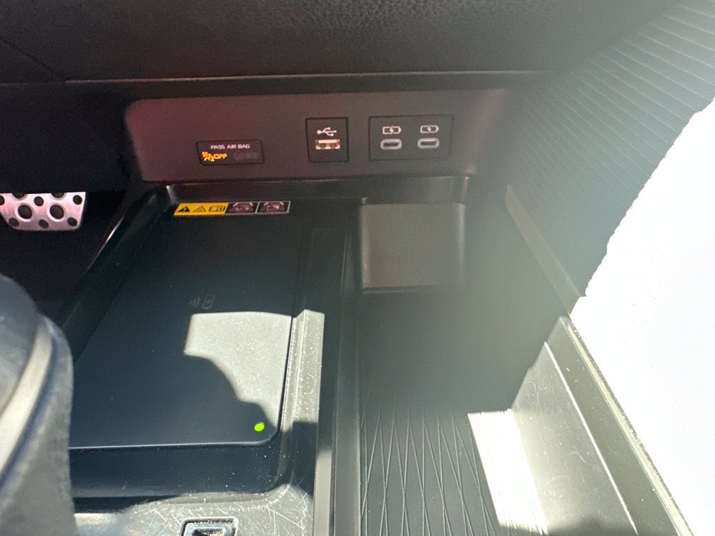 Used 2025 Toyota Camry SE FWD image 46