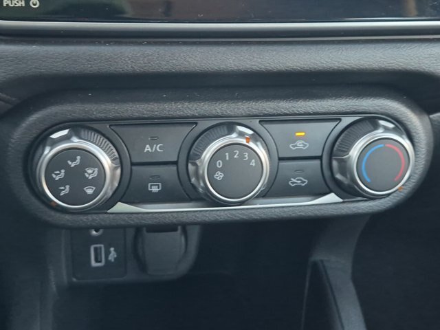 Used 2025 Nissan Versa S w/ Trunk Package FWD image 25