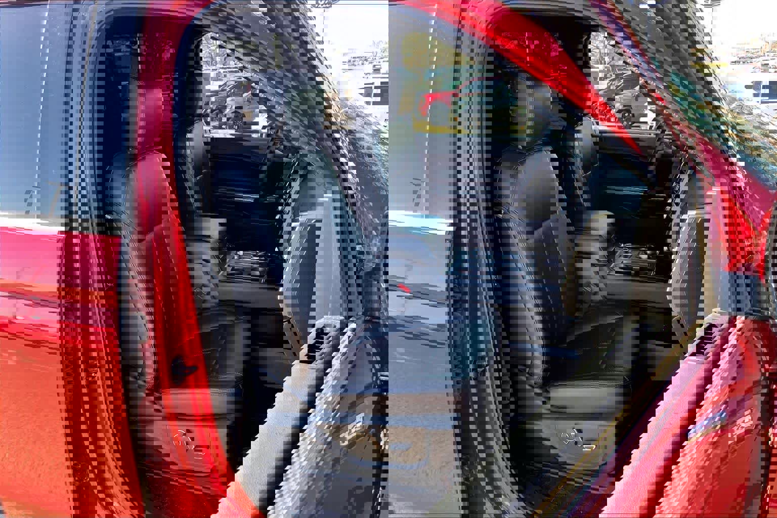 Certified 2019 Ford Expedition XLT w/ Equipment Group 202A image 10