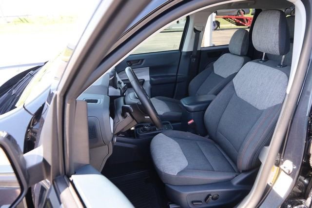 Certified 2023 Ford Maverick XLT w/ XLT Luxury Package image 7