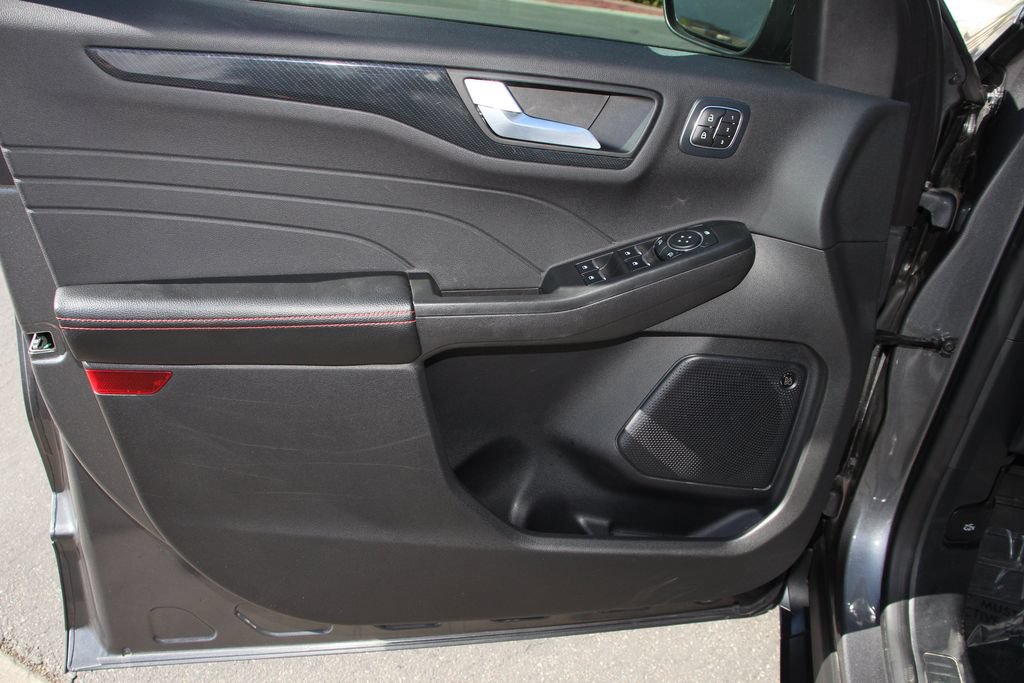 Certified 2023 Ford Escape ST-Line Elite w/ Premium Technology Package AWD/4WD image 22