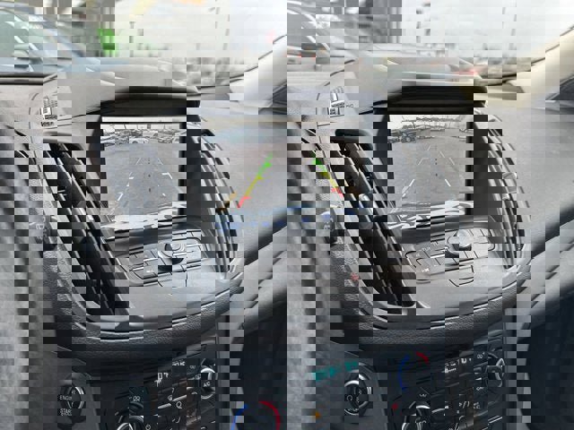 Certified 2019 Ford Escape SE w/ Ford Safe & Smart Package image 19