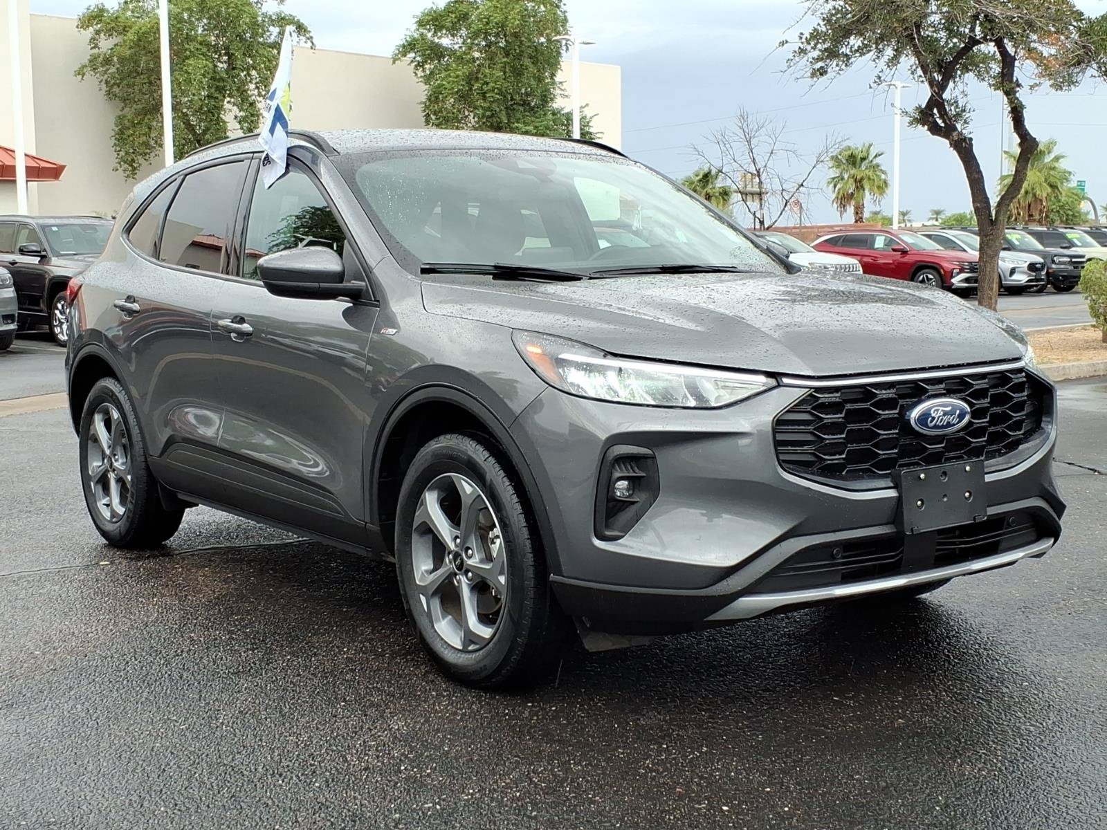 Certified 2025 Ford Escape ST-Line Select AWD/4WD image 7