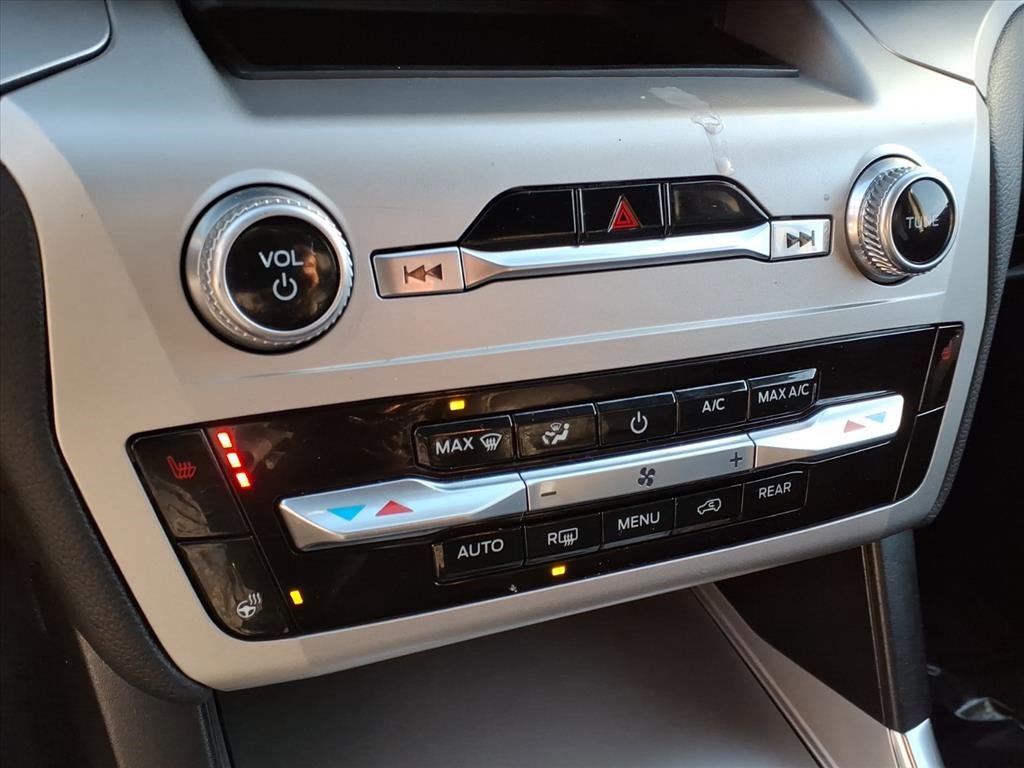 Certified 2022 Ford Explorer XLT w/ Equipment Group 202A image 20