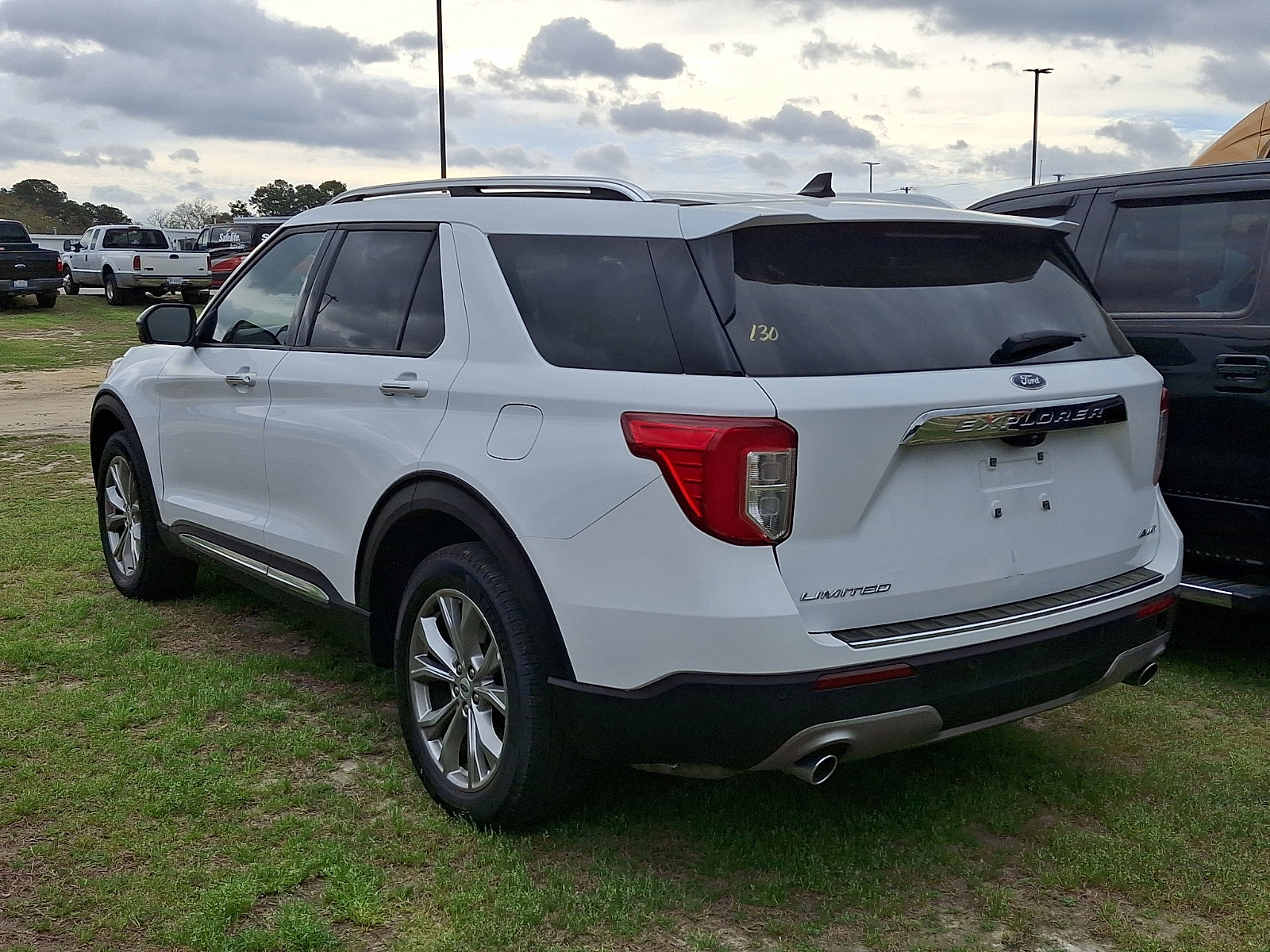 Certified 2023 Ford Explorer Limited image 4