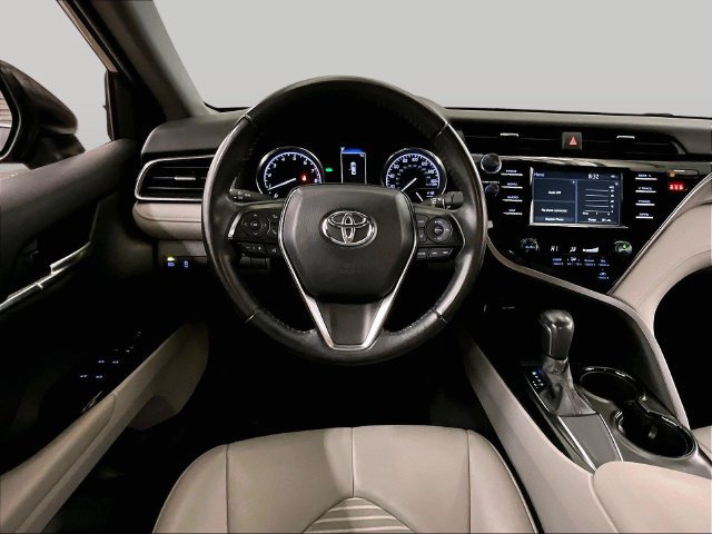Used 2019 Toyota Camry SE FWD image 5