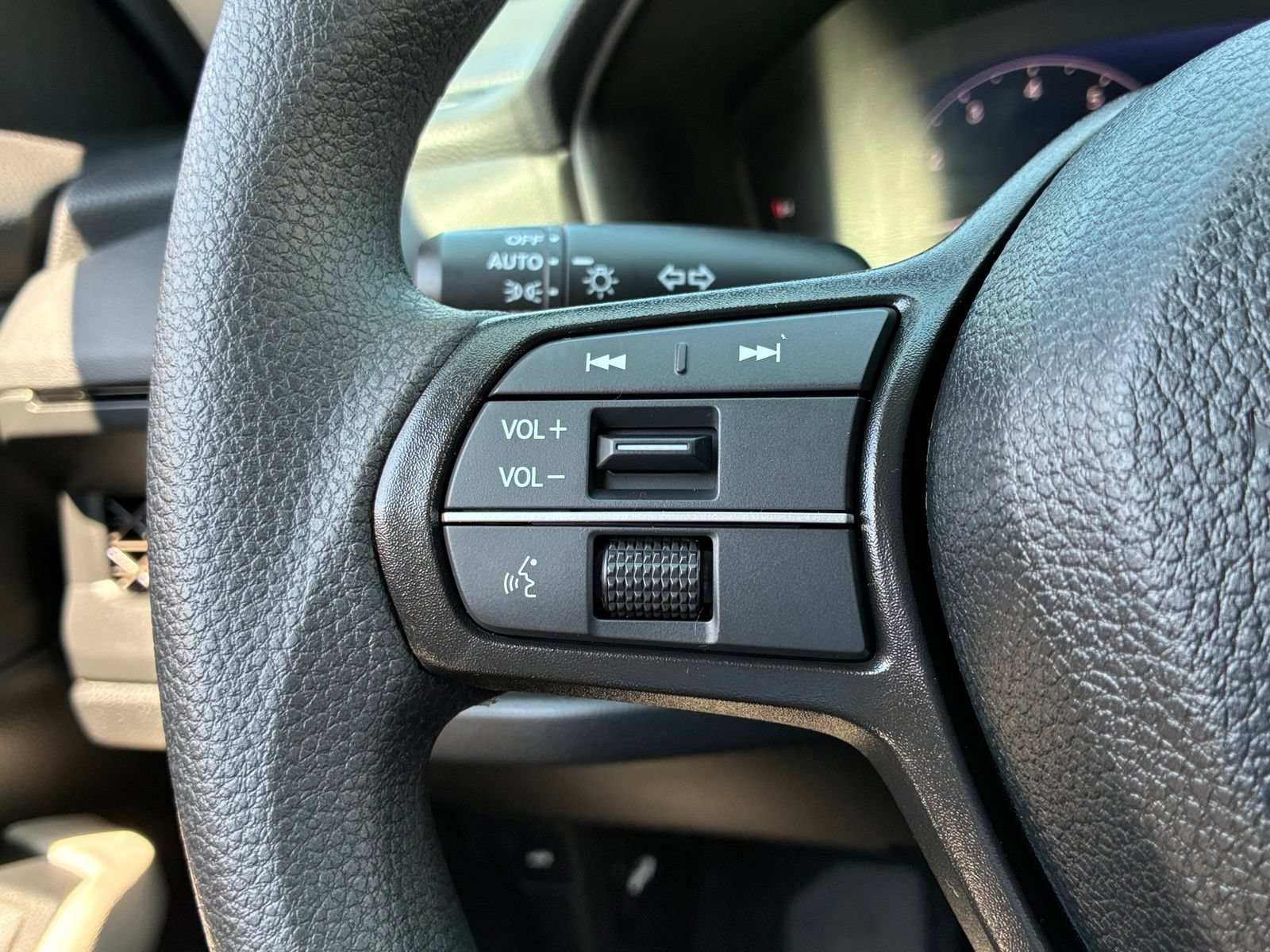 Used 2025 Honda Accord LX image 24