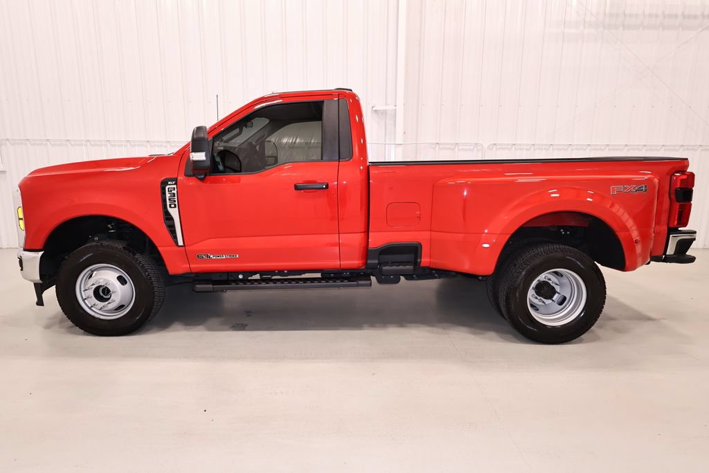 Certified 2026 Ford F350 XLT w/ 360-Degree Camera Package AWD/4WD image 7