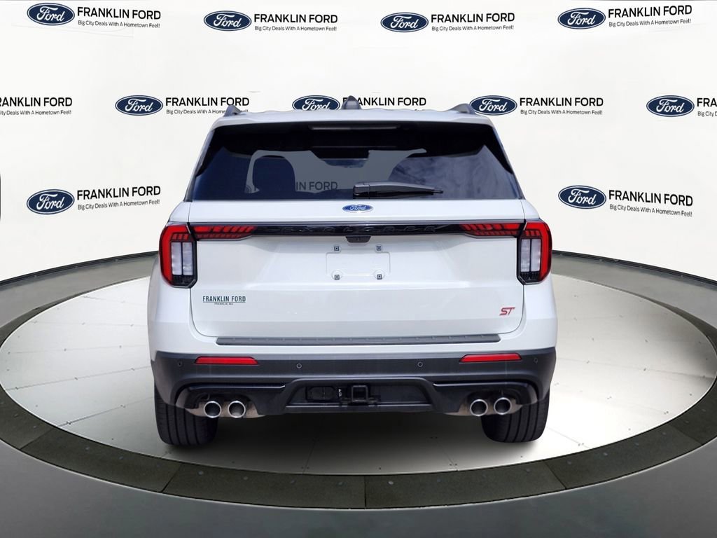 Certified 2025 Ford Explorer ST image 4