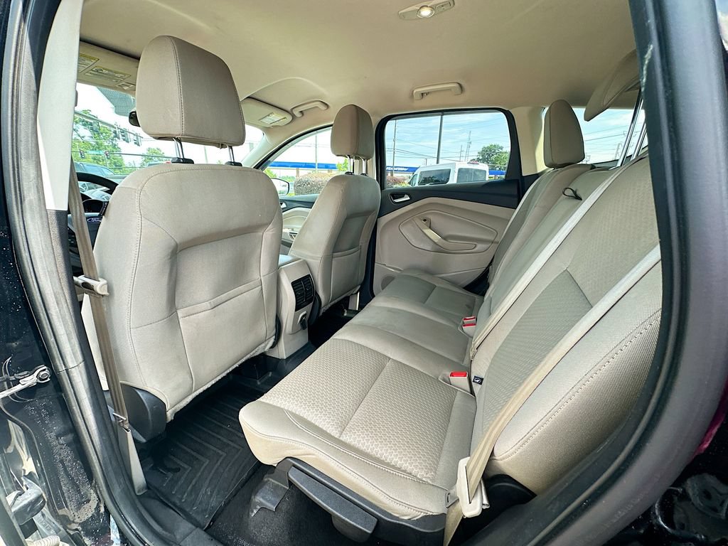 Certified 2017 Ford Escape SE FWD image 4
