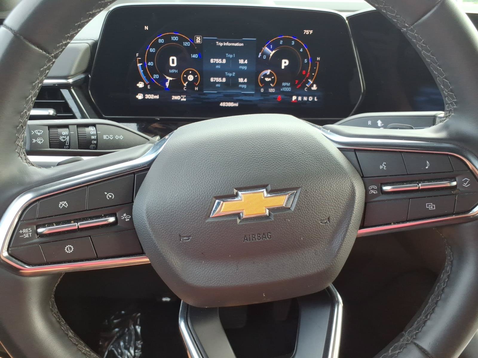 Used 2025 Chevrolet Tahoe LT AWD/4WD image 18