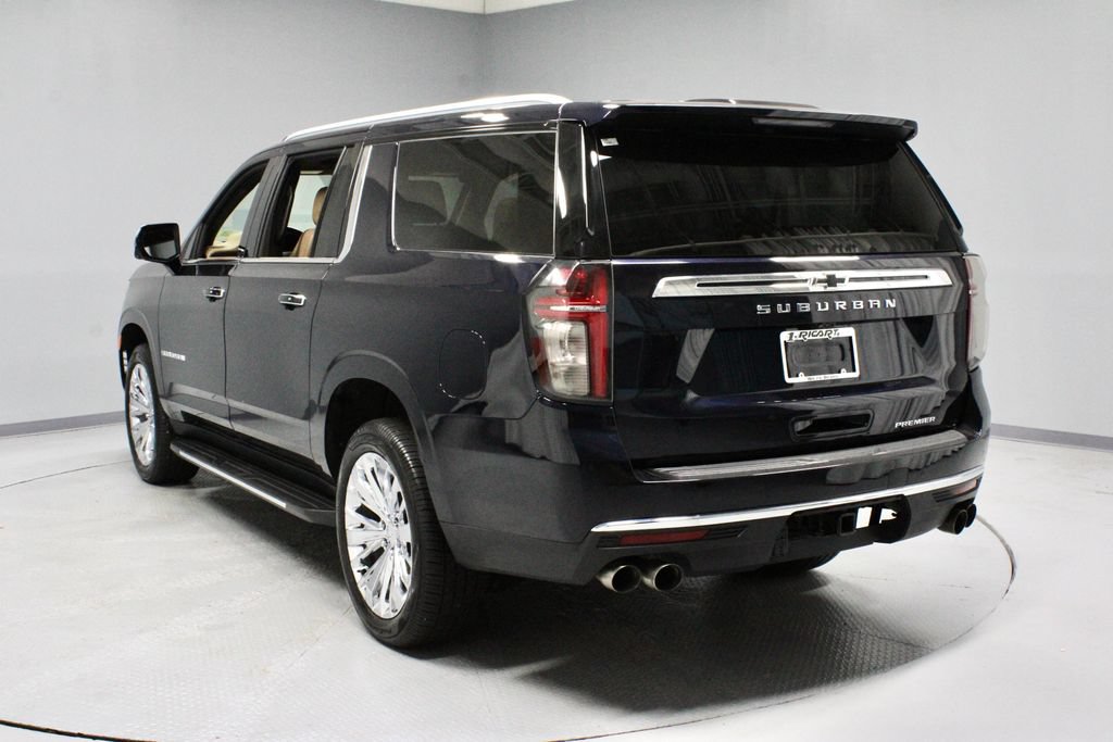 Used 2021 Chevrolet Suburban Premier w/ Premium Package AWD/4WD image 10