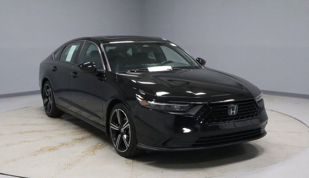 Used 2024 Honda Accord Sport image 7