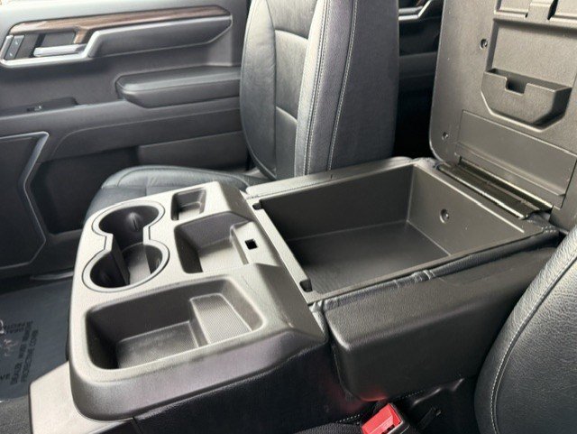 Used 2022 Chevrolet Silverado 1500 LT w/ Diesel Off-Road Package AWD/4WD image 24