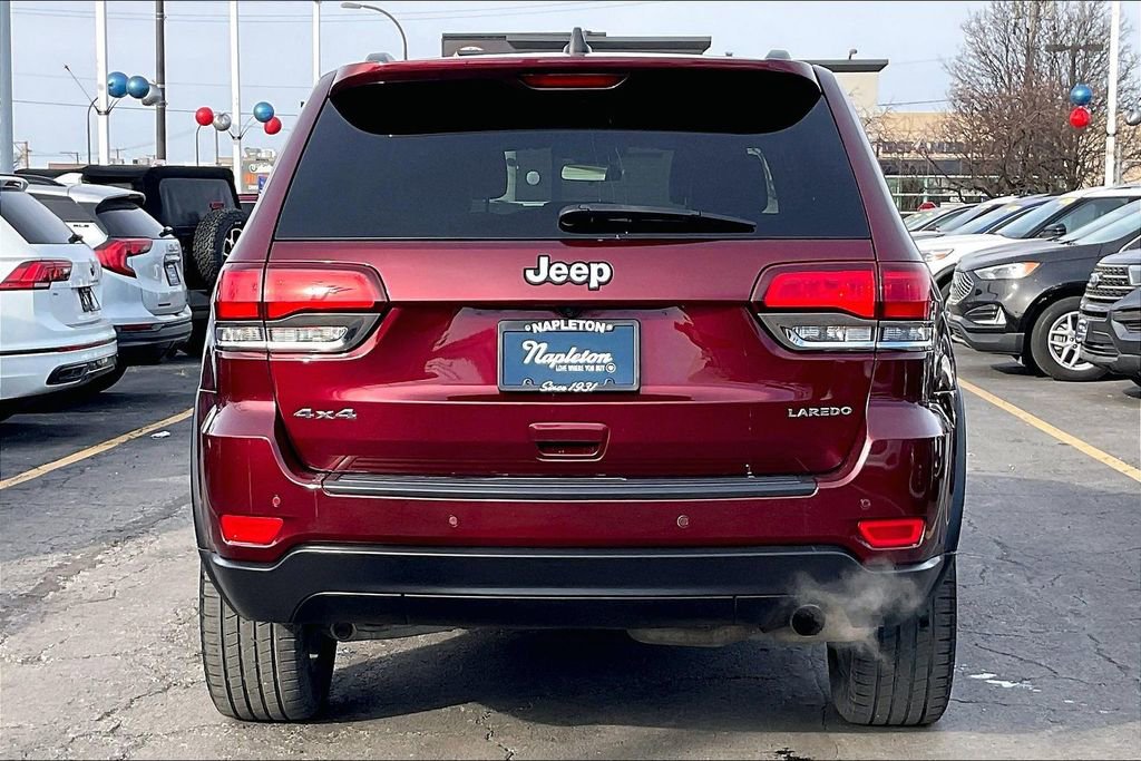 Used 2021 Jeep Grand Cherokee Laredo X image 3