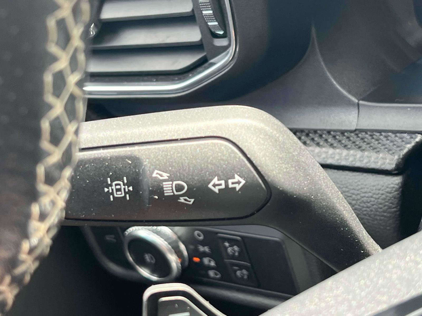 Certified 2022 Ford Explorer ST w/ ST Street Pack image 21