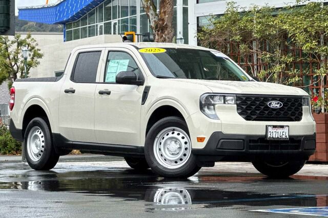 Certified 2025 Ford Maverick XL FWD image 2